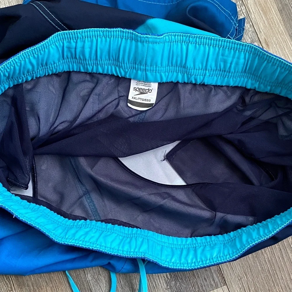 Speedo Men's Swimm Shorts in Blue and Black